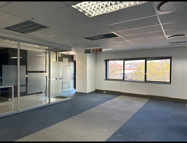 703M² OFFICE TO LET IN CENTURION CENTRAL